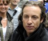 Après l'annulation de sa tournée d'adieu, Philippe Candeloro fera finalement ses adieux sur scène via le spectacle Holiday on Ice !
