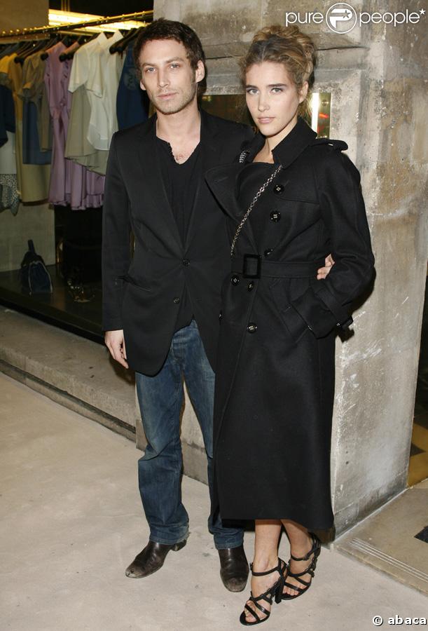 Ora Ito et Vahina Giocante à la soirée d'ouverture de la boutique YSL
