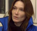 La vidéo de la sortie de Carla Bruni avec le Samu social, le 9 novembre 2009.