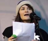 A Copenhague, en marge du sommet sur le réchauffement climatique, des milliers de manifestants onnt participé à leur façon, parmi lesquels le top danois Helena Christensen