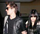 Zac Efron et Vanessa Hudgens arrivant à l'aéroport de Los Angeles le 11 décembre 2009