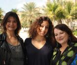  La productrice  Anne Dominique toussaint, Mona Achache et Josianne Balasko lors du 6e Festival international du Film de Dubaï, le 14 décembre 2009. 