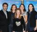 Jean-Pierre Martins, Sylvie Testud, Eleonore Faucher, Amira Casar et Zoé Duthion à Paris pour la première du film Gamines