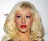 Christina Aguilera: L'association du rose et du rouge, elle adore ! Mais nous pas du tout ! 
