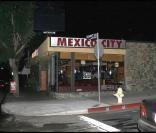Brad Pitt à la sortie d\'un dîner bien arrosé au Mexico City de Los Feliz, en décembre 2009.