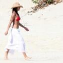 Elisabetta Canalis : La chérie sexy de George Clooney, de retour sous le soleil... Elle est superbe !