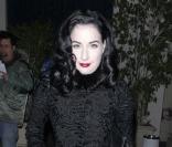 Dita Von Teese et Louis-Marie de Castelbajac quittant un restaurant à Los Angeles le 29 décembre 209