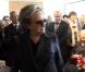 Jacques Chirac assiste à un discours de son épouse, quant soudain... sa galanterie va lui attirer des ennuis !