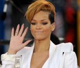 Rihanna semble de nouveau sereine en amour dans les bras de l'athlétique Matt kemp