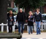 Sophie Tapie, Jean-Pierre Castaldi, sa femme Corinne et Giovanni à un concours hippique (11 octobre 2009)