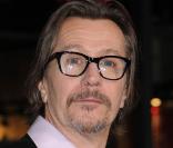 Gary Oldman, à l'occasion de l'avant-première de  The Book of Eli , qui s'est tenue au Graumann's Chinese Theatre d'Hollywood, à Los Angeles, le 11 janvier 2010.