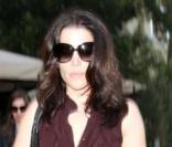 Neve Campbell fait du shopping dans West Hollywood le 12 janvier 2010