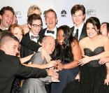 L'équipe de Glee, dont Ryan Murphy, Lea Michele, Jenna Ushkowitz, Dianna Agron, gagnante  lors de la 67e cérémonie des Golden Globes le 17 janvier 2010