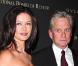Vingt-cinq ans séparent Michael Douglas, 65 ans, et Catherine Zeta-Jones, 40 ans, mais cela n'a jamais été un problème pour eux. Parents de Carys et Dylan, ils sont en harmonie.