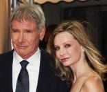 Ensemble depuis plus de sept ans, Harrison Ford a 67 ans et Calista Flockhart a 45 ans, soit vingt-deux ans d'écart. Tout va bien pour le couple et Harrison considère d'ailleurs Liam, 8 ans, le garçon que sa compagne a adopté, comme son fils.