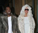 Kanye West et Amber Rose arrivent au défilé de mode Louis Vuitton Collection Hommes Automne Hiver 2010 2011 le 21 janvier 2010 à Milan  