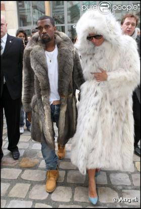 Kanye West et Amber Rose arrivent au défilé de mode Louis Vuitton Collection Hommes Automne Hiver 2010 2011 le 21 janvier 2010 à Milan  