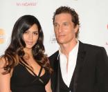 Camila Alves et Matthew McConaughey, à la soirée Musicares 2010, le 29 janvier : première sortie officielle depuis la naissance de leur deuxième enfant, le 4 janvier dernier.