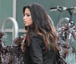 Camila Alves à Hollywood, le 1er février 2010