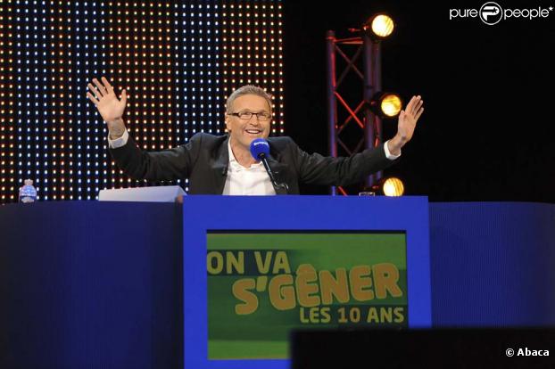 Laurent Ruquier et sa bande, lors de l'enregistrement des 10 ans de son émission  On va s'gêner , à Paris, 21 octobre 2009 !