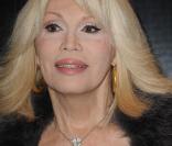 Amanda Lear à la première du film A Single Man, sur les Champs Elysées, à Paris. 9/02/2010
