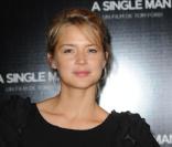 Virginie Efira à la première du film A Single Man, sur les Champs Elysées, à Paris. 9/02/2010