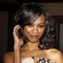 Zoe Saldana, sensuelle, à l'occasion d'un shooting sexy... sur une plage paradisiaque !