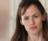 Jennifer GArner est toujours sans maquillage quand elle sort avec ses filles 