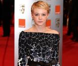 Carey Mulligan en Vionnet aux BAFTA awards à Londres le 21 février 2010
