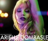 Arielle Dombasle dans le  Video Glam Show , les 24 et 25 mars 2010 à La Cigale à Paris.