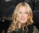 Kate Hudson arrivant au défilé Burberry à Londres, le 23 février 2010