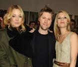 Kate Hudson, Christopher Bailey et Claire Danes au défilé Burberry à Londres, le 23 février 2010