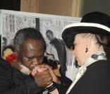 Magloire et Geneviève de Fontenay au dîner SOS Racisme, à Paris le 1er mars 2010 !