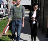 Kelly Osbourne à Los Angeles avec un ami. Le 3 mars 2010