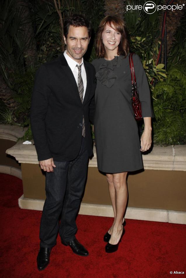 Eric McCormack et son épouse Janet Holden, vendredi 5 mars à l'hôtel Four Seasons de Beverly Hills, à l'occasion de la soirée des pré-Oscars.
