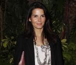 Angie Harmon, vendredi 5 mars à l'hôtel Four Seasons de Beverly Hills, à l'occasion de la soirée des pré-Oscars.