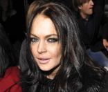 Lindsay Lohan lors du défilé John Galliano Automne-Hiver 2010/2011 à l'occasion de la Fashion Week parisienne le 7 mars 2010