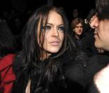 Lindsay Lohan lors du défilé John Galliano Automne-Hiver 2010/2011 à l'occasion de la Fashion Week parisienne le 7 mars 2010