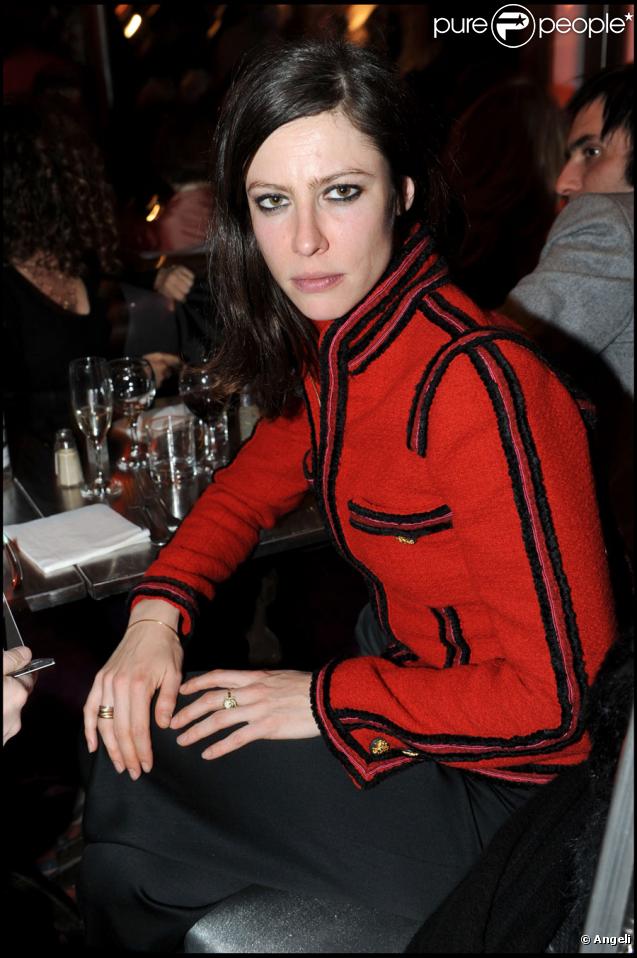 Anna Mouglalis lors du lancement de la première édition de La Nuit des femmes à Paris le 7 mars 2010
