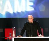 Après avoir attaqué pour ses royalties, Pink Floyd (photo : David Gilmour) poursuit EMI pour interdire la commercialisation  online  de ses morceaux...
