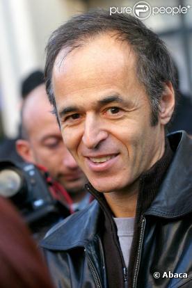 Jean-Jacques Goldman (photo : en 2004) reviendra-t-il sous les feux de la rampe pour ses soixantes ans ?