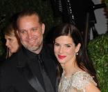Sandra Bullock et son époux Jesse James, lors de la cérémonie des Oscars 2010, le dimanche 7 mars.
