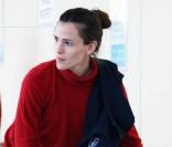 Jennifer Garner apprend à sa fille Seraphina à marcher tout en allant chercher Violet à l'école le 11 mars 2010