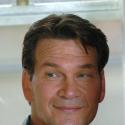 Patrick Swayze quitte un tournage en cours pour traiter son cancer...