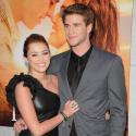 Miley Cyrus de toute beauté avec son amoureux Liam Hemsworth... aux côtés de Kelly Preston et John Travolta !