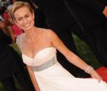 La comédienne et réalisatrice Sandrine Bonnaire sera la marraine du pavillon des Cinémas du Monde, lors du 63e Festival de Cannes, qui se tiendra sur la Croisette du 12 au 23 mai 2010. 