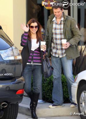 Alyson Hannigan en plein shopping en famille le 6 avril 2010