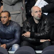 Le rappeur Sinik, au Parc des Princes,  lors du match PSG-Bordeaux, le  samedi 10 avril.