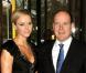 Le prince Albert de Monaco et sa Charlene au superbe décolleté... Un duo amoureux en souvenir de Grace Kelly !