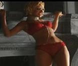 Regardez Christina Aguilera en dominatrice à moitié nue dans le trailer de son prochain clip !